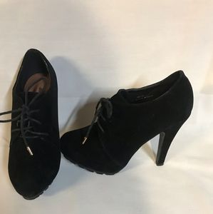 Dollhouse black Bootie high heel